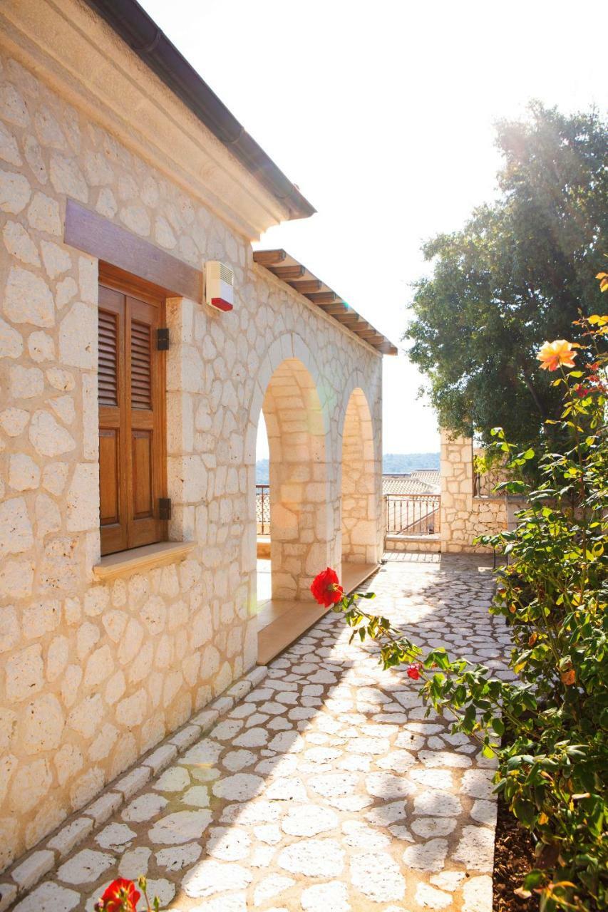 Villa Rubini Apolpaina Exterior foto